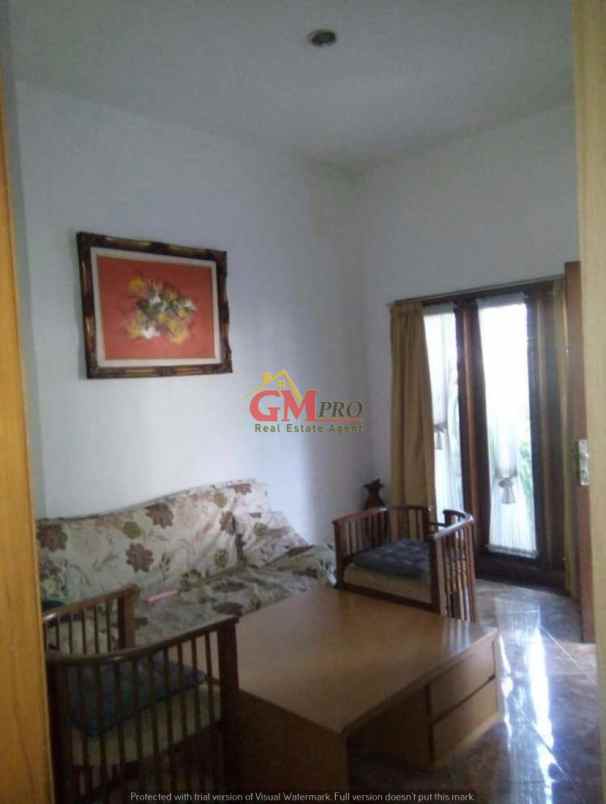 dijual rumah batu mas