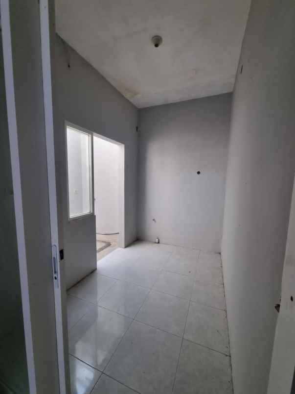 dijual rumah benowo