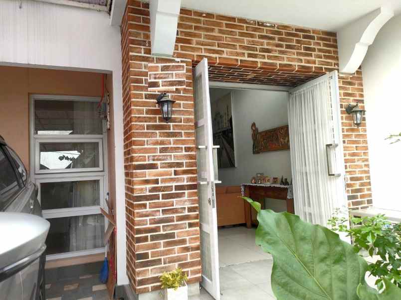 dijual rumah bintaro