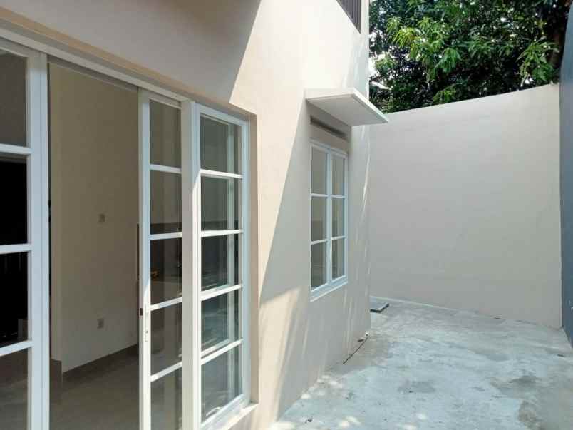 dijual rumah bintaro pondok aren