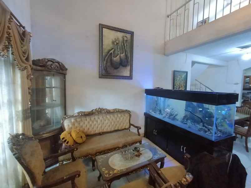 dijual rumah buahbatu