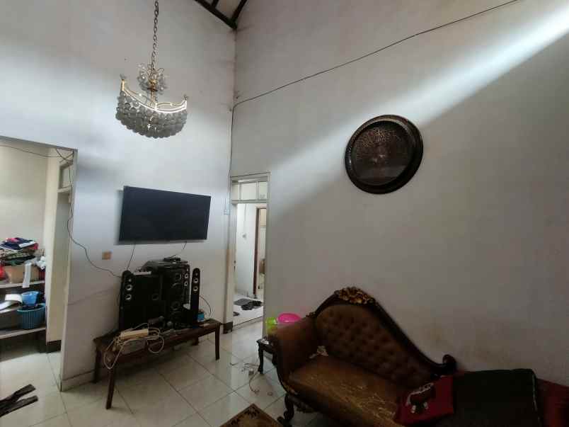 dijual rumah buahbatu
