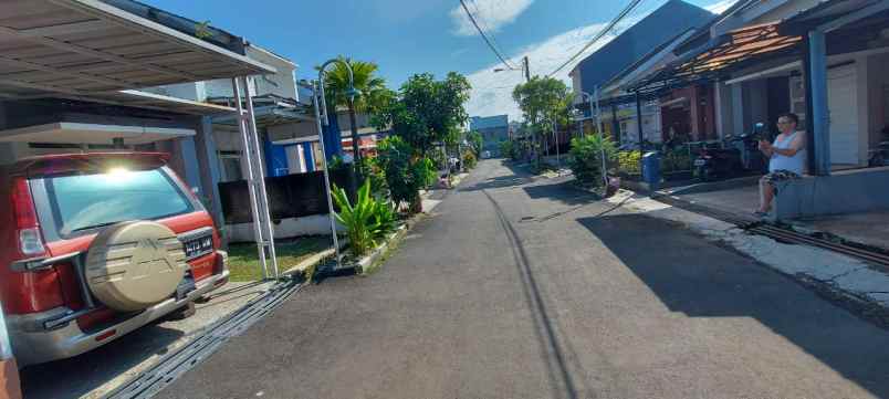 dijual rumah buana soetta residence bandung