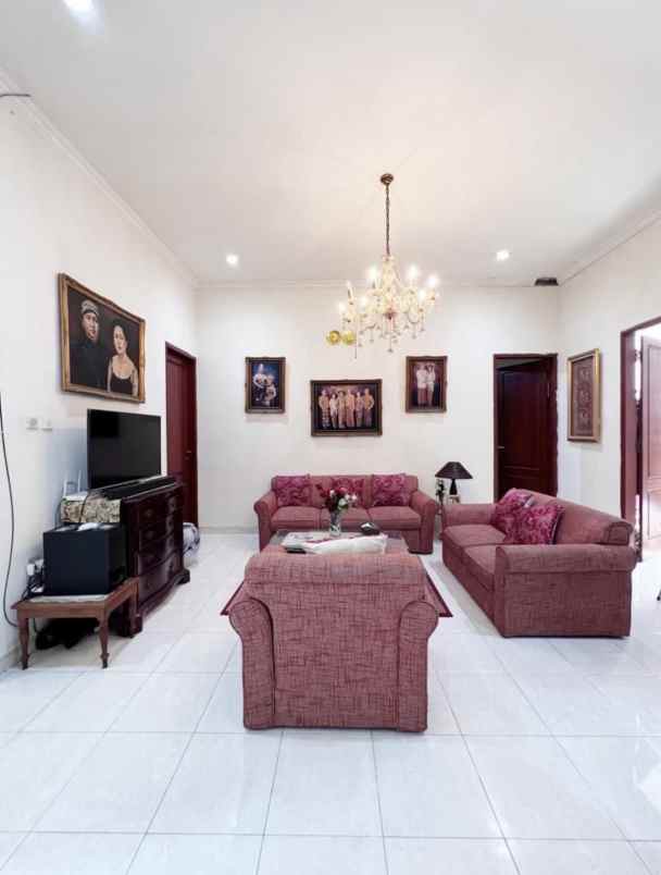 dijual rumah bukit cirendeu ji bukit