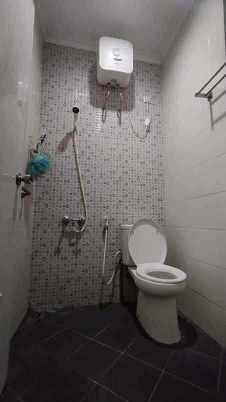 dijual rumah bukit golf riverside cibubur