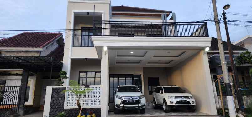 dijual rumah bukit sengkaling