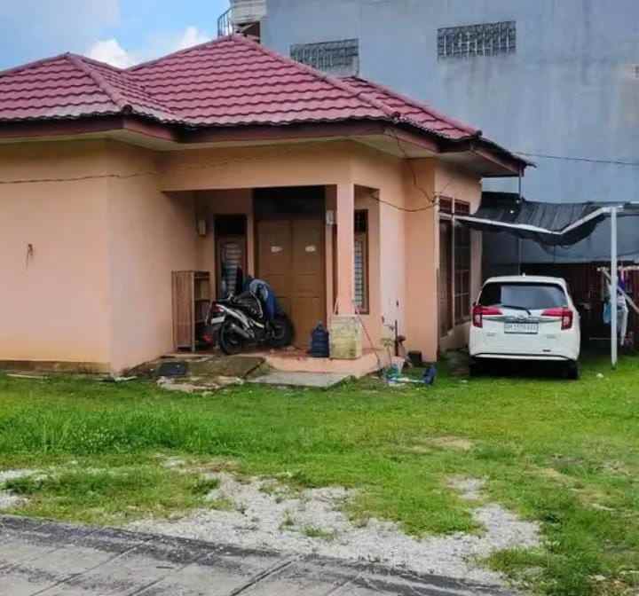 dijual rumah bulatan jl bata simpang bpg kulim