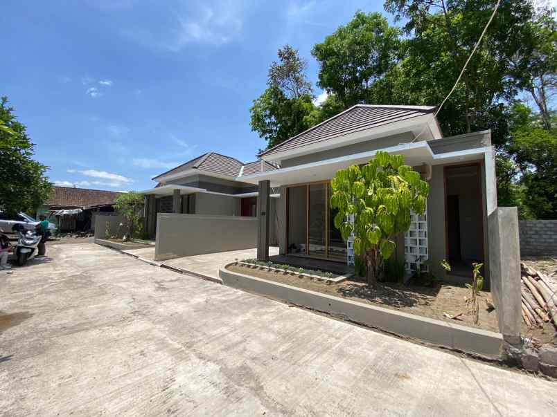 dijual rumah bulusawit sambiroto