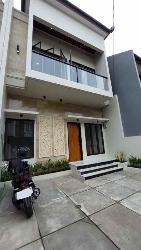 dijual rumah ciater sektor 12