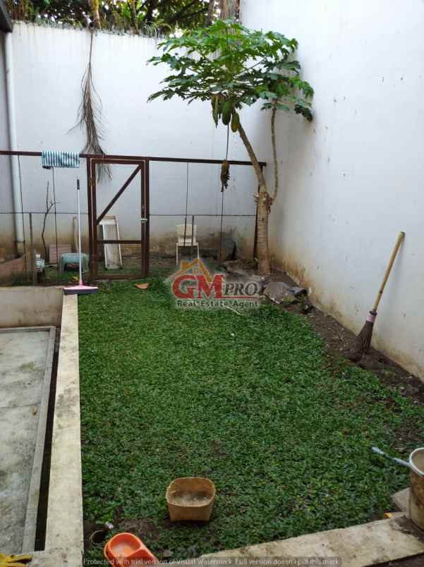 dijual rumah cigadung