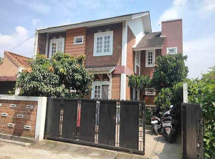 dijual rumah ciganitri