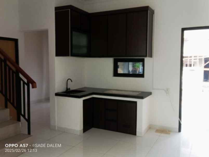 dijual rumah cimanggis