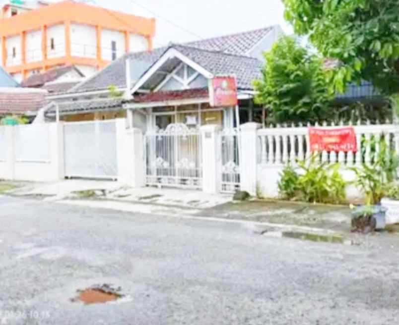 dijual rumah cimuning mustika jaya