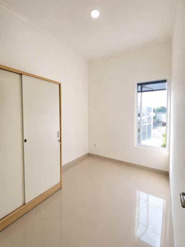 dijual rumah cinangka depok