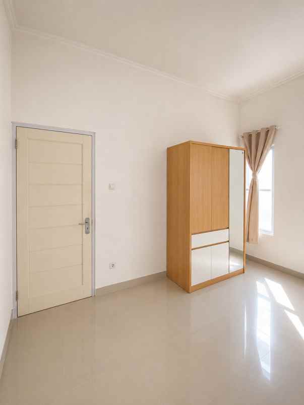 dijual rumah cinangka depok