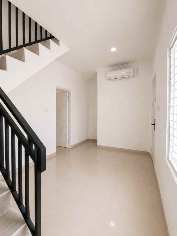 dijual rumah cinangka depok
