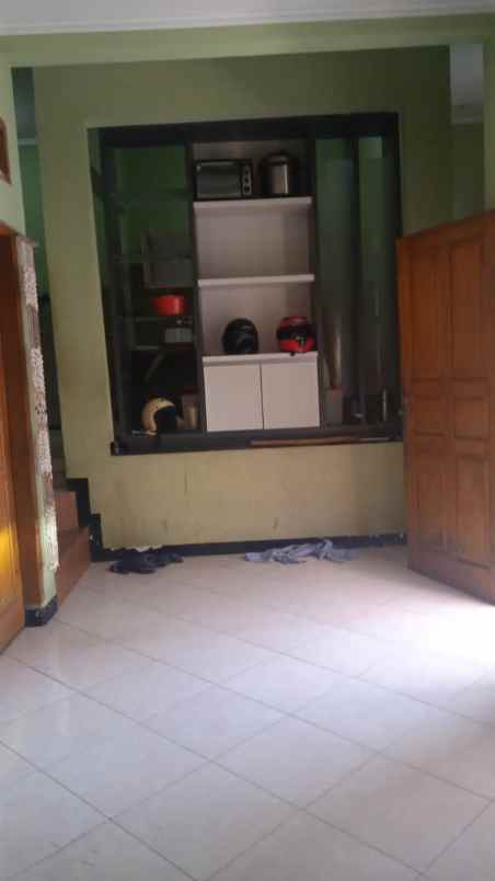 dijual rumah cipageran