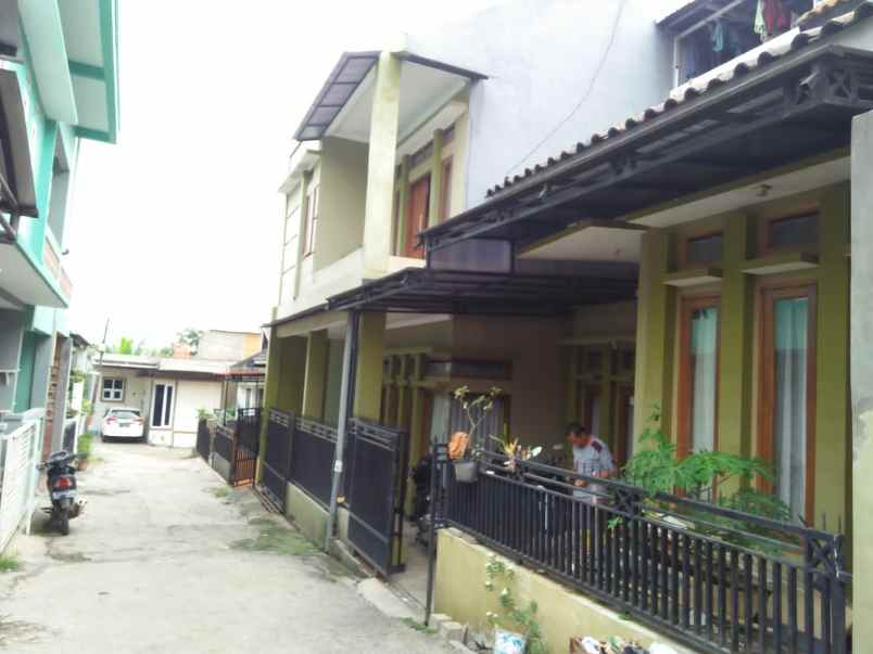 dijual rumah cipageran