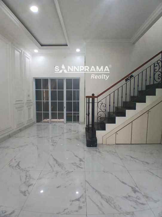 dijual rumah cipedak