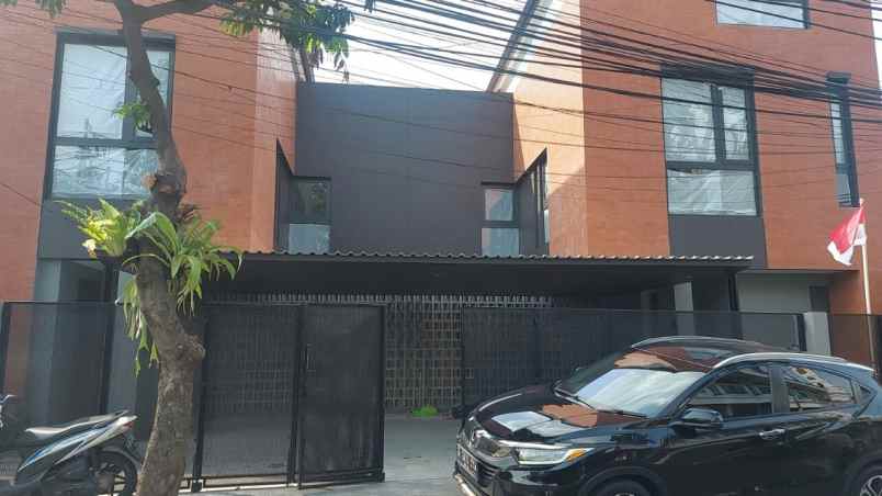 dijual rumah cipete selatan