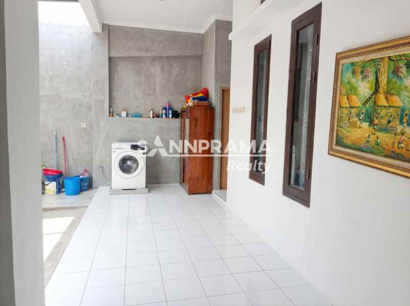 dijual rumah cisalak pasar