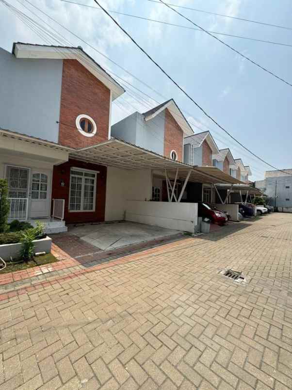 dijual rumah cisaranten kulon arcamanikol