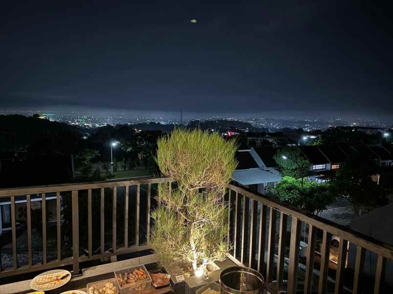 dijual rumah citra grand