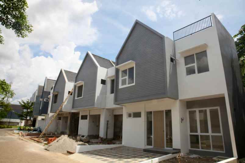 dijual rumah cluster di dekat stasiun dan toll serpong