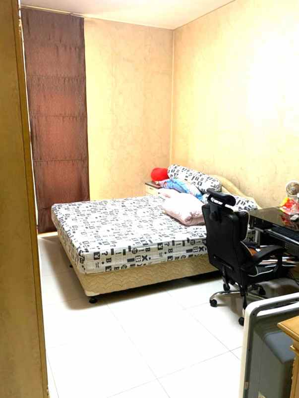 dijual rumah cluster lantana jgc