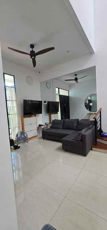 dijual rumah cluster lavender gading