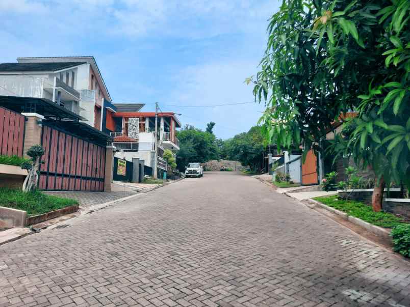 dijual rumah cluster taman sari hill