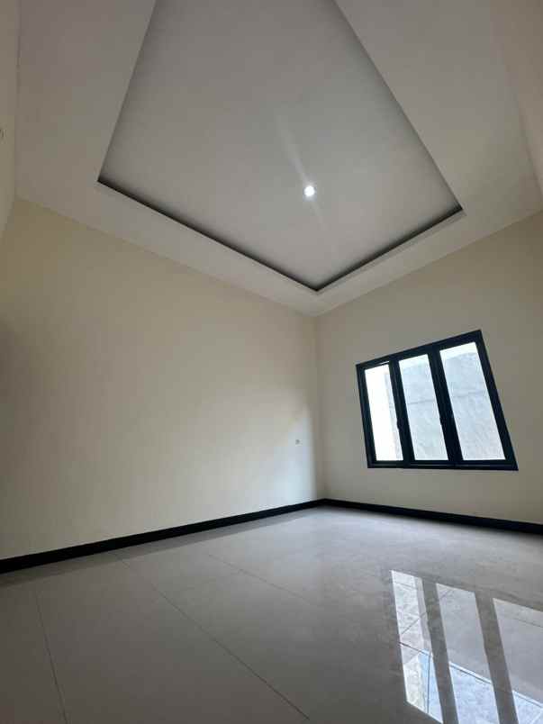 dijual rumah darmo permai timur surabaya
