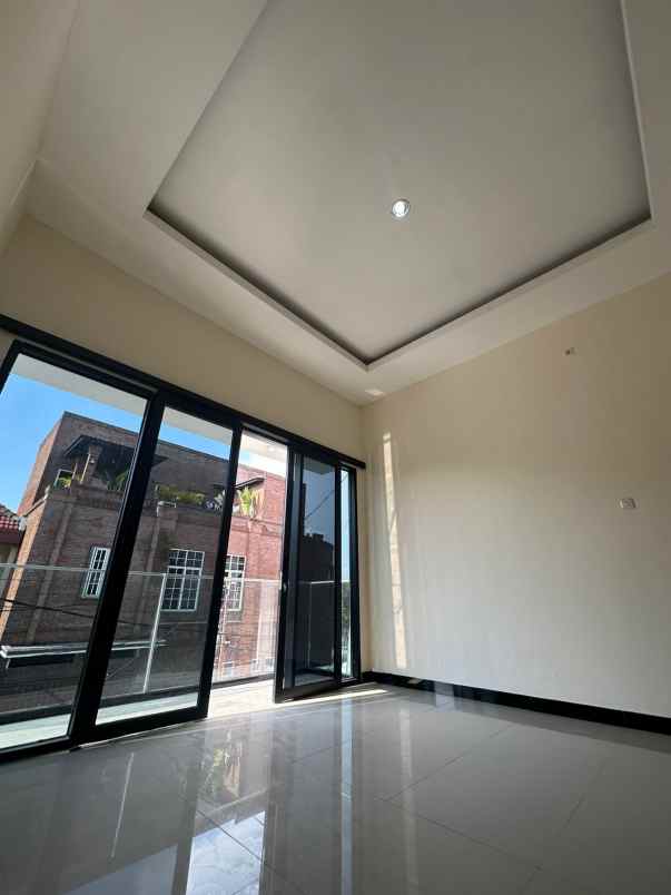 dijual rumah darmo permai timur surabaya