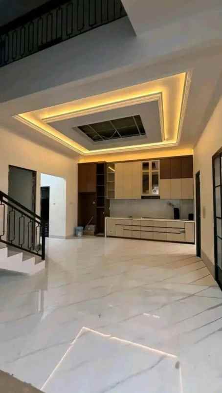 dijual rumah dau