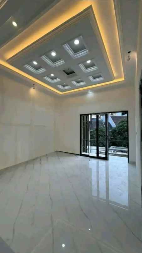 dijual rumah dau