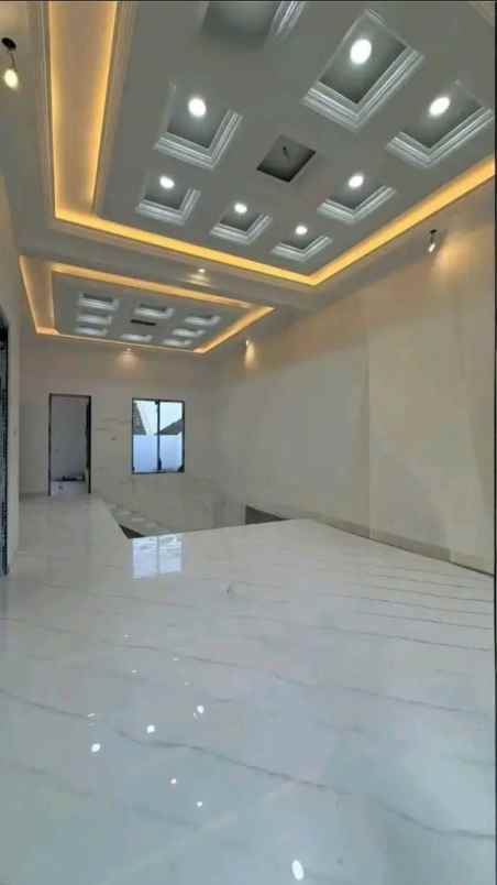 dijual rumah dau