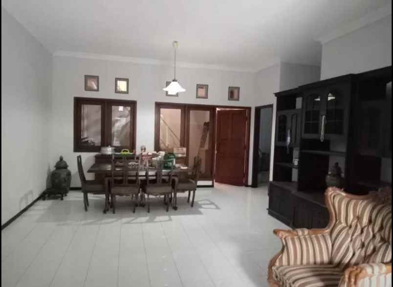 dijual rumah deltasari baru waru sidoarjo