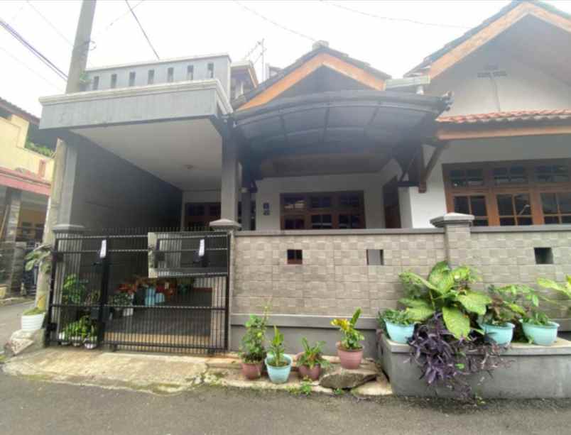 dijual rumah derwati rancasari