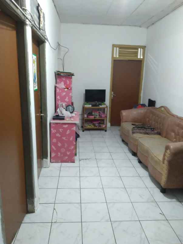 dijual rumah di jatijajar simpangan depok