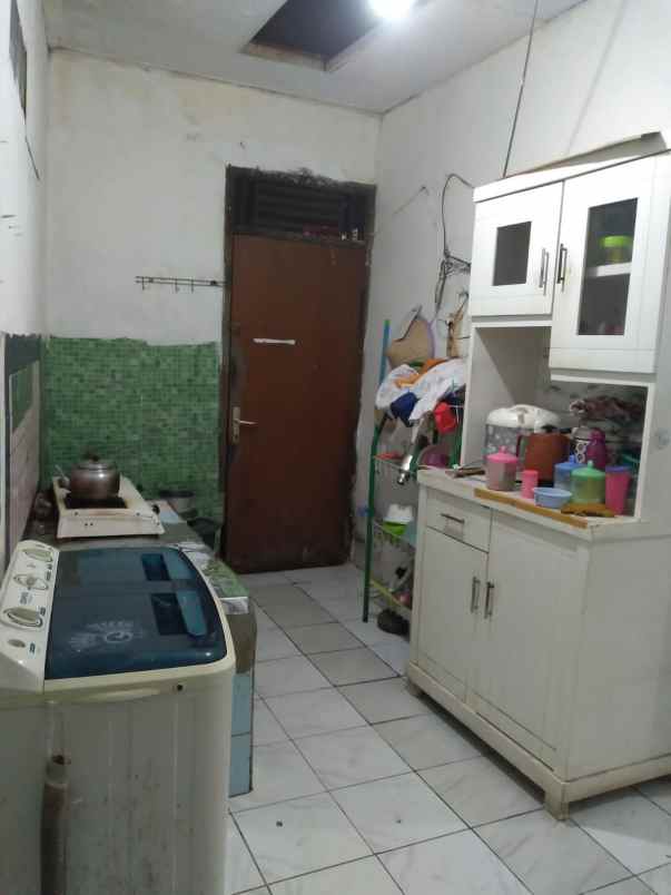 dijual rumah di jatijajar simpangan depok