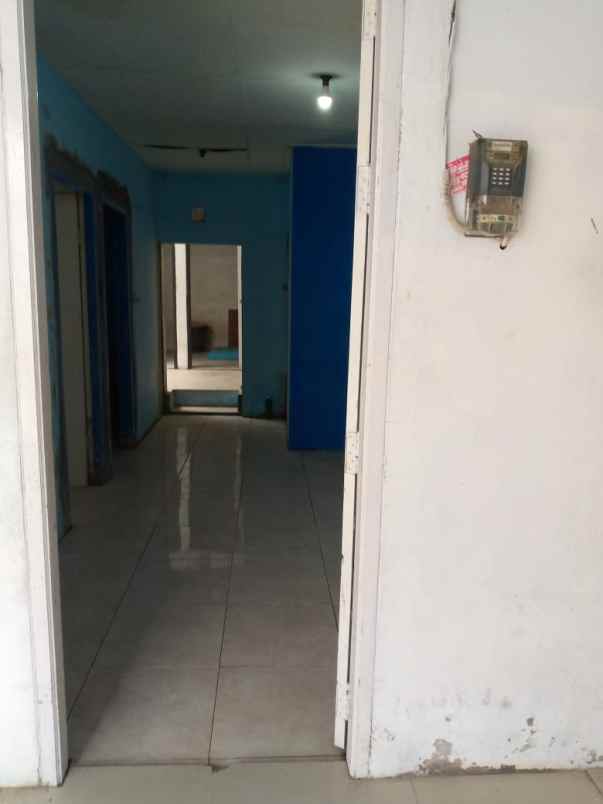 dijual rumah di jl oma indah menganti blok g3 no 2