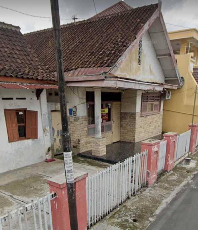 dijual rumah di pusat kota klaten