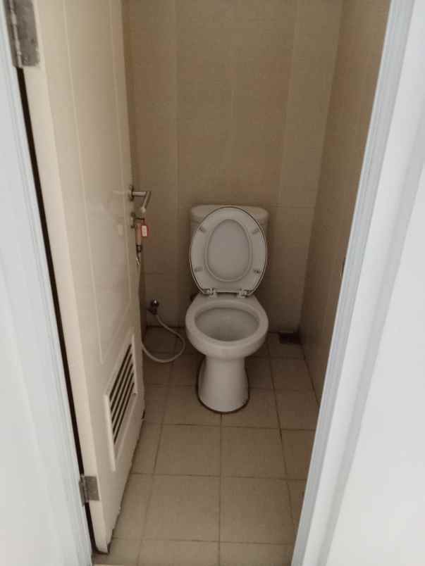 dijual rumah di virginia village gading serpong