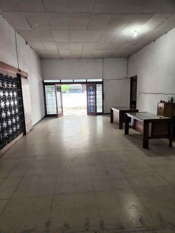 dijual rumah dr soetomo kec tegalsari