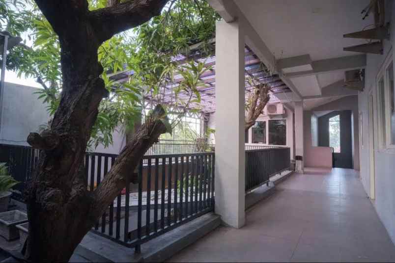 dijual rumah dr soetomo kec tegalsari