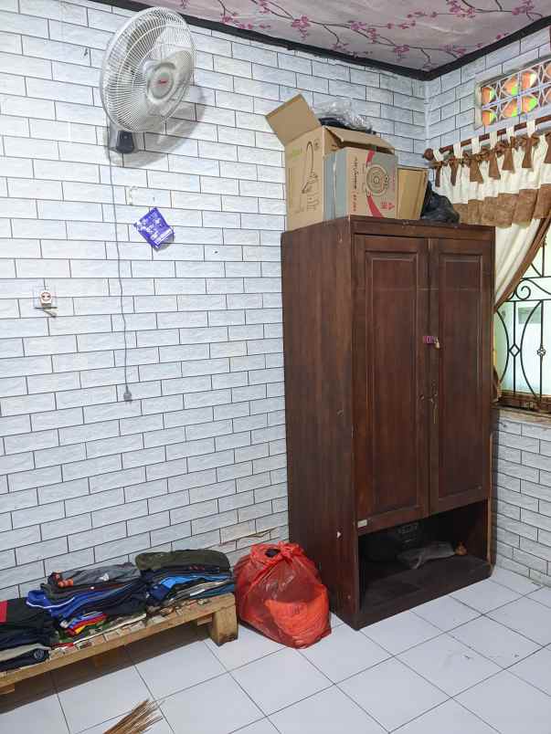 dijual rumah driyorejo