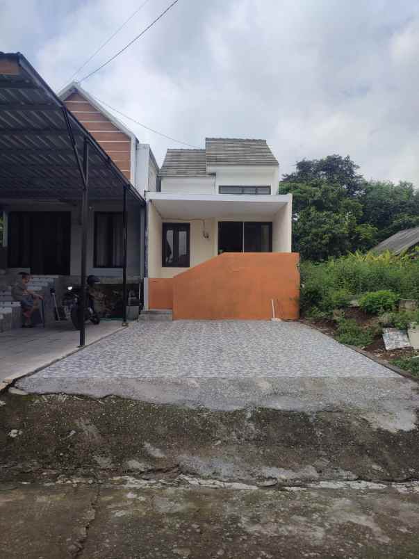 dijual rumah dusun randegan desa warugunung
