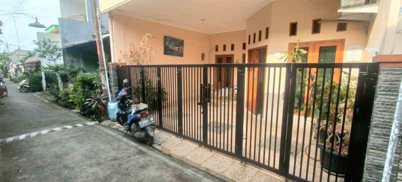 dijual rumah elkk329