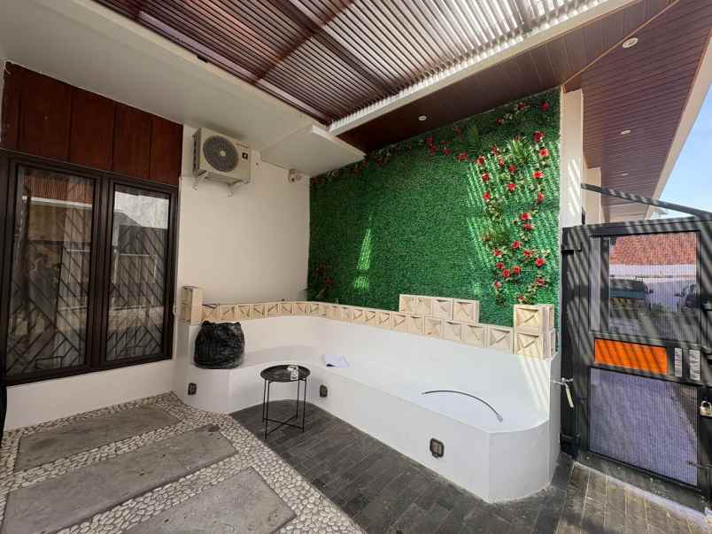 dijual rumah full furnished kavling ciherang depok