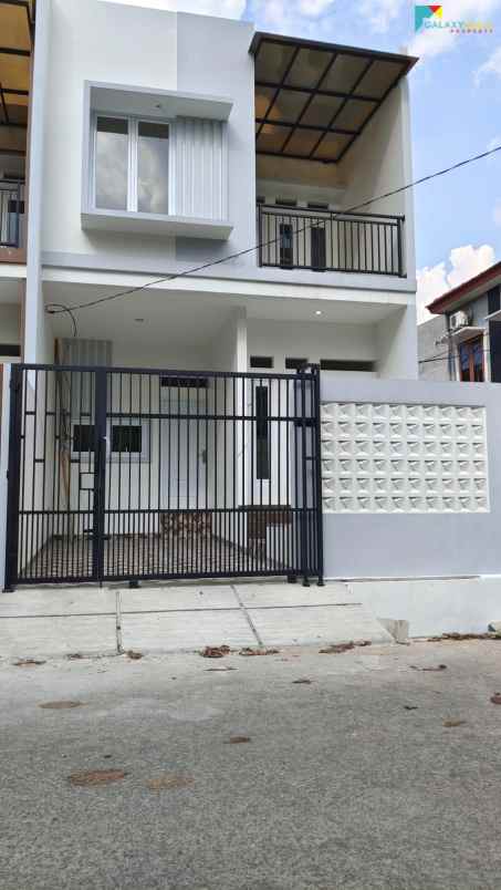 dijual rumah galaxy city pekayon bekasi